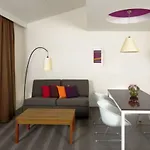 沃迪拉普拉公园广场酒店 度假村 普拉