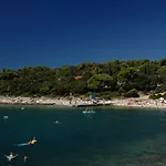 沃迪拉普拉公园广场酒店 度假村 4*