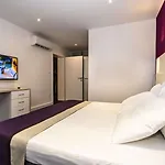 度假村 沃迪拉普拉公园广场酒店 4*
