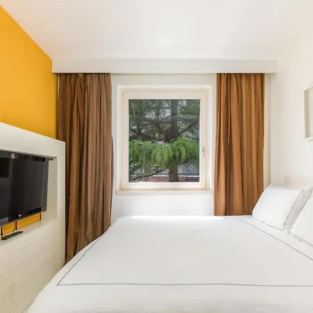 Park Plaza Verudela Пула