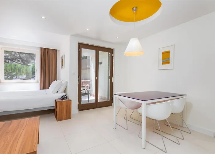 Resort Park Plaza Verudela Pula