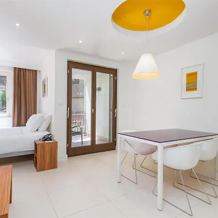 Semesteranläggning (resort) Park Plaza Verudela Pula