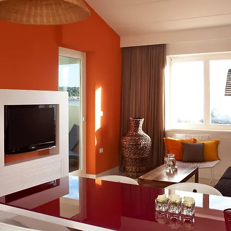 Park Plaza Verudela Rezort 4*